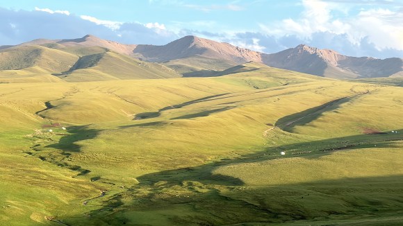 Where the earth sings – Assy&nbsp;Plateau